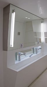 Illuminazione-specchio-bagno-come illuminare il bagno