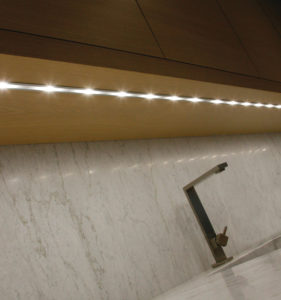 Illuminazione-cucina-barra-sottopensile